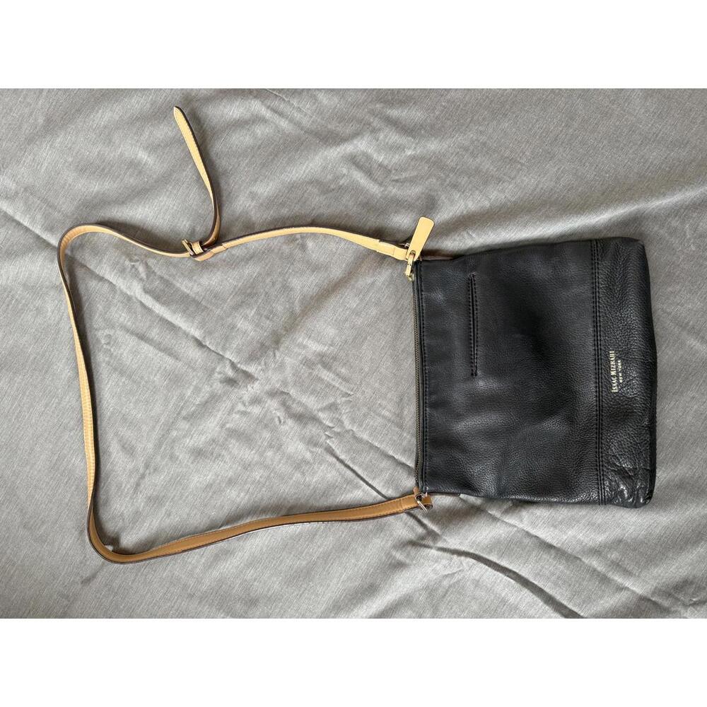 Isaac Mizrahi Black & Brown Leather Crossbody Bag Adjustable Strap - Picture 1 of 9